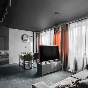 Blacknight - Self Check-in 24h Apartament